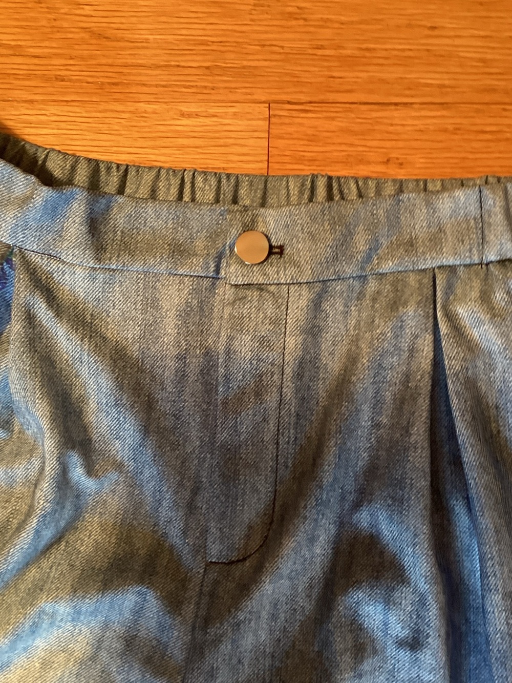 Source Unknown Blue Denim Ankle Jeans with Floral Embroidery Print - Picture 4 of 10